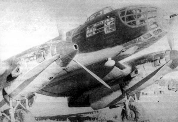 Дальний бомбардировщик Ер-2 i_035.jpg