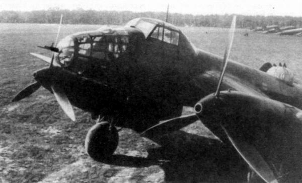 Дальний бомбардировщик Ер-2 i_048.jpg