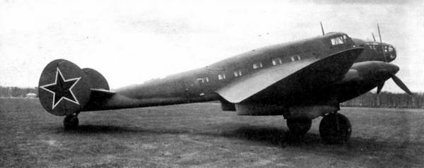 Дальний бомбардировщик Ер-2 i_052.jpg
