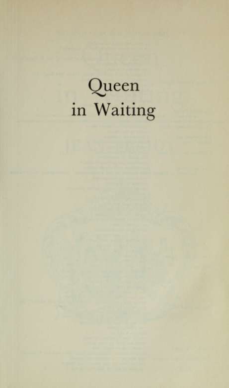 Queen in Waiting  _4.jpg