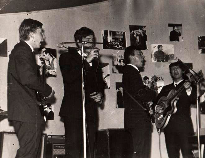 Популярная музыка в Ленинграде – Петербурге. 1965–2005. Том 1 i_023.jpg