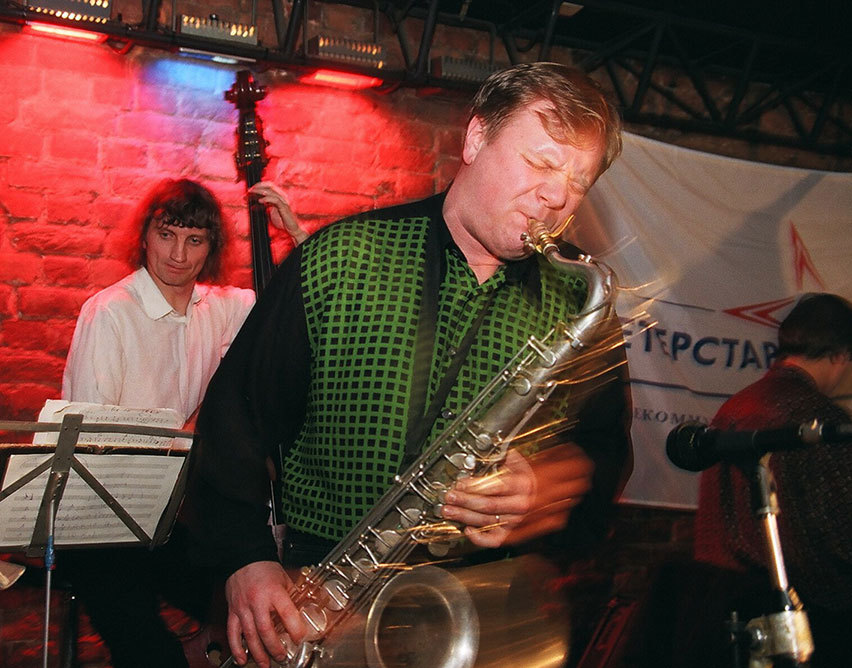 Популярная музыка в Ленинграде – Петербурге. 1965–2005. Том 1 i_041.jpg