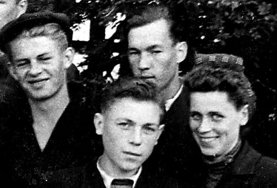 Детская книга войны - Дневники 1941-1945 Vladislavvcentrevnizu.jpg
