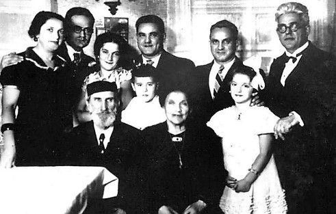 Детская книга войны - Дневники 1941-1945 Mashaipapastojat.jpg