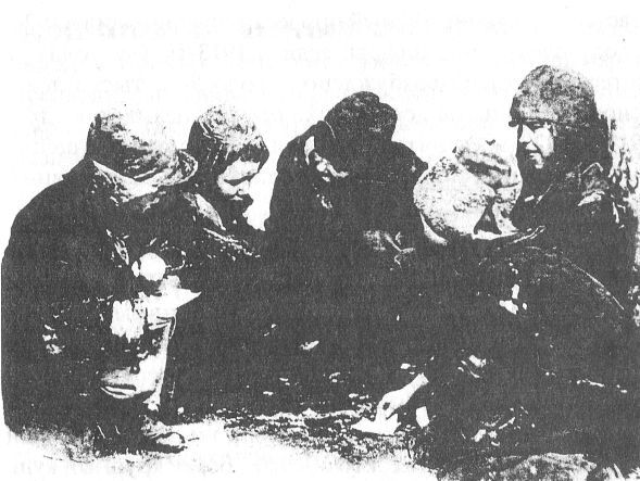 Великие битвы уголовного мира. История профессиональной преступности Советской России. Книга первая (1917-1940 г.г.) i_004.jpg