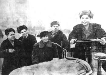 Полное собрание сочинений. Том 2. С Юрием Гагариным _05.jpg