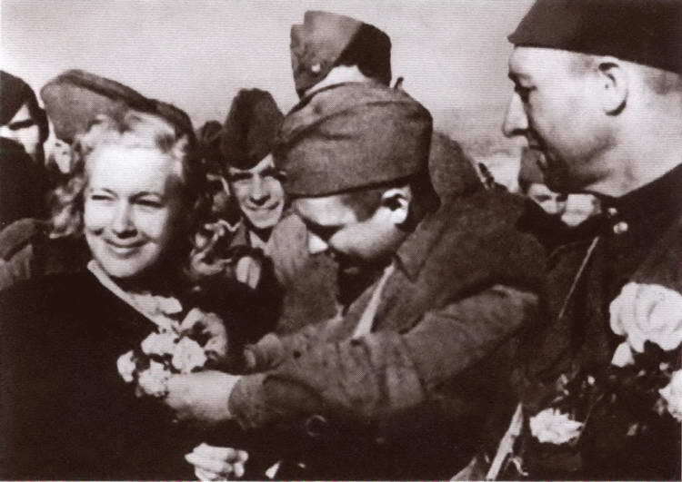 Любовь Орлова i_038.jpg