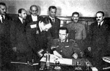 Информаторы Сталина. Неизвестные операции советской военной разведки. 1944-1945 i_034.jpg