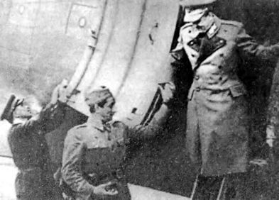 Информаторы Сталина. Неизвестные операции советской военной разведки. 1944-1945 i_035.jpg