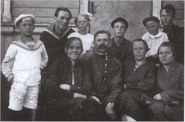 Начальник внешней разведки. Спецоперации генерала Сахаровского i_002.jpg