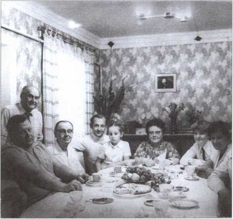 Начальник внешней разведки. Спецоперации генерала Сахаровского i_018.jpg