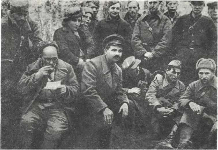 История Украинской ССР в десяти томах. Том восьмой img_78.jpg