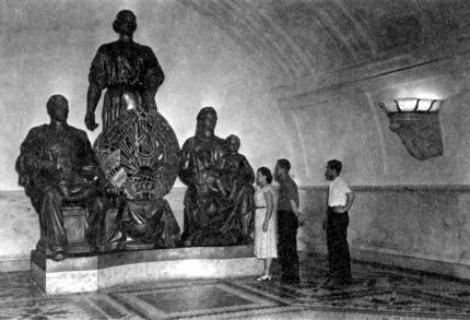 Сталинское метро. Исторический путеводитель i_113.jpg