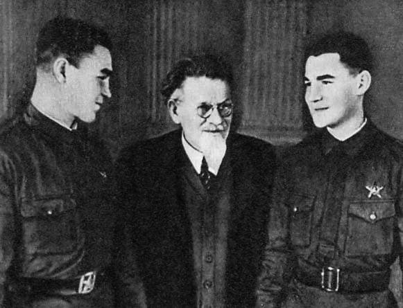 Юность уходит в бой _59.jpg