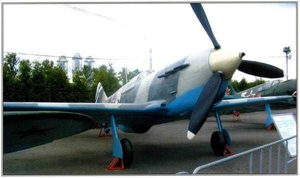 Истребитель ЛаГГ-3 i_075.jpg