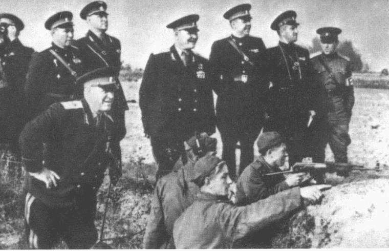 Сталин и бомба. Советский Союз и атомная энергия. 1939-1956 i_032.jpg