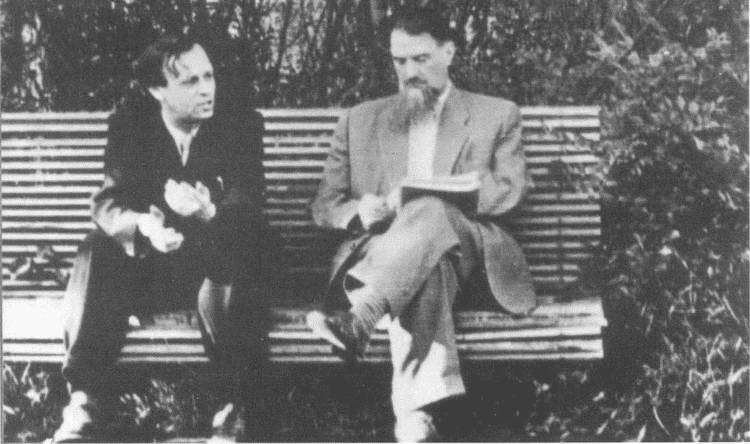 Сталин и бомба. Советский Союз и атомная энергия. 1939-1956 i_041.jpg