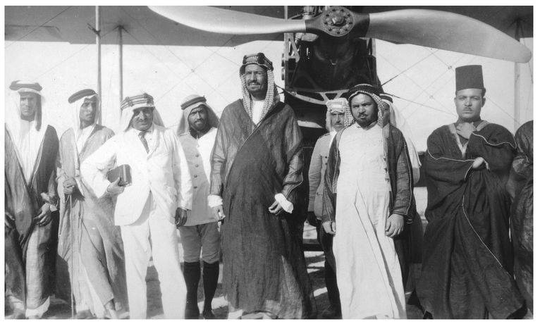 The Arabs: A History _33.jpg