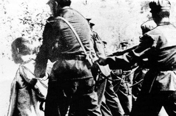 Смертная казнь. История и виды высшей меры наказания от начала времен до наших дней i_255.jpg