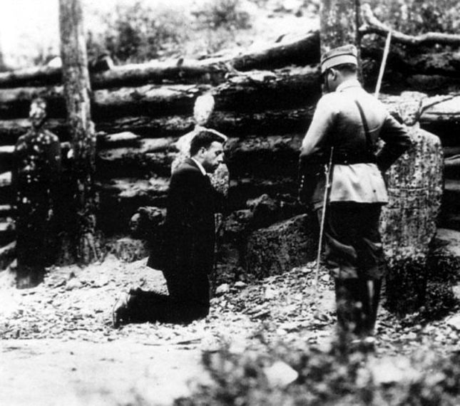 Смертная казнь. История и виды высшей меры наказания от начала времен до наших дней i_260.jpg