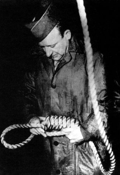 Смертная казнь. История и виды высшей меры наказания от начала времен до наших дней i_288.jpg