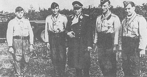 Черный крест и красная звезда. Воздушная война над Россией. 1941–1944 i_046.jpg
