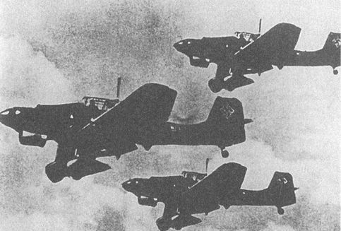 Черный крест и красная звезда. Воздушная война над Россией. 1941–1944 i_052.jpg