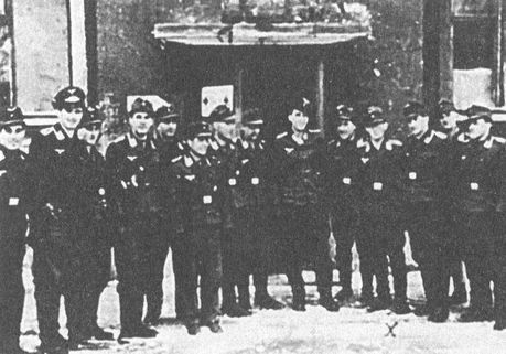 Черный крест и красная звезда. Воздушная война над Россией. 1941–1944 i_071.jpg