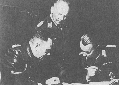 Черный крест и красная звезда. Воздушная война над Россией. 1941–1944 i_113.jpg