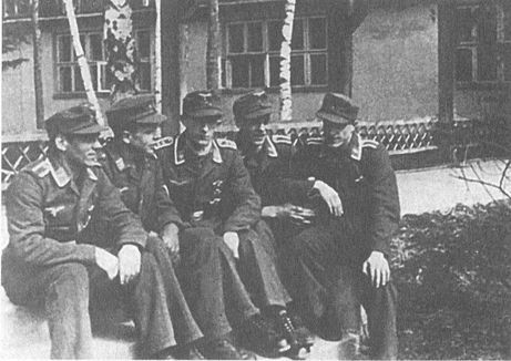 Черный крест и красная звезда. Воздушная война над Россией. 1941–1944 i_116.jpg