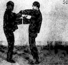 Боевая школа Брюса Ли. Приемы самообороны. Том 1 _50.jpg