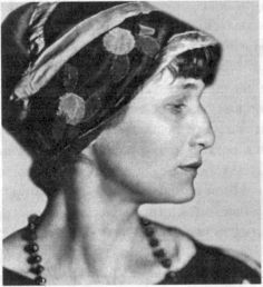 Советская литература. Краткий курс Ahmatova.jpg