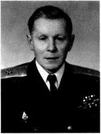 Адмиралы и генералы Военно-морского флота СССР: 1946-1960 _243.jpg