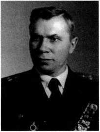 Адмиралы и генералы Военно-морского флота СССР: 1946-1960 _247.jpg