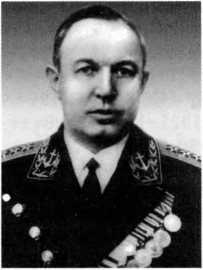 Адмиралы и генералы Военно-морского флота СССР: 1946-1960 _261.jpg