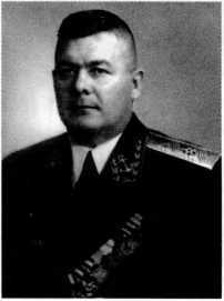 Адмиралы и генералы Военно-морского флота СССР: 1946-1960 _263.jpg
