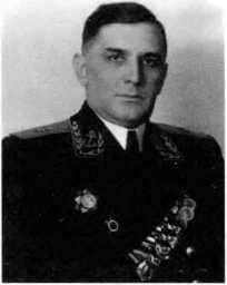 Адмиралы и генералы Военно-морского флота СССР: 1946-1960 _273.jpg