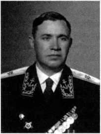 Адмиралы и генералы Военно-морского флота СССР: 1946-1960 _275.jpg
