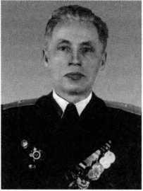 Адмиралы и генералы Военно-морского флота СССР: 1946-1960 _278.jpg