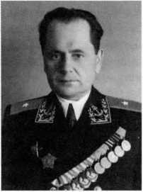 Адмиралы и генералы Военно-морского флота СССР: 1946-1960 _283.jpg
