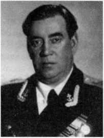 Адмиралы и генералы Военно-морского флота СССР: 1946-1960 _290.jpg