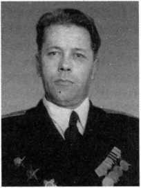 Адмиралы и генералы Военно-морского флота СССР: 1946-1960 _293.jpg