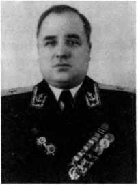 Адмиралы и генералы Военно-морского флота СССР: 1946-1960 _295.jpg