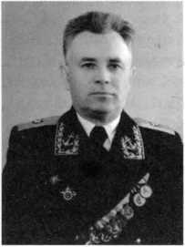 Адмиралы и генералы Военно-морского флота СССР: 1946-1960 _324.jpg