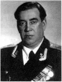 Адмиралы и генералы Военно-морского флота СССР: 1946-1960 _368.jpg