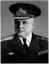 Адмиралы и генералы Военно-морского флота СССР: 1946-1960 _385.jpg