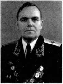 Адмиралы и генералы Военно-морского флота СССР: 1946-1960 _388.jpg