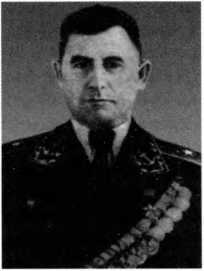 Адмиралы и генералы Военно-морского флота СССР: 1946-1960 _405.jpg