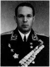 Адмиралы и генералы Военно-морского флота СССР: 1946-1960 _407.jpg