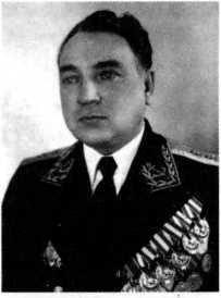 Адмиралы и генералы Военно-морского флота СССР: 1946-1960 _413.jpg